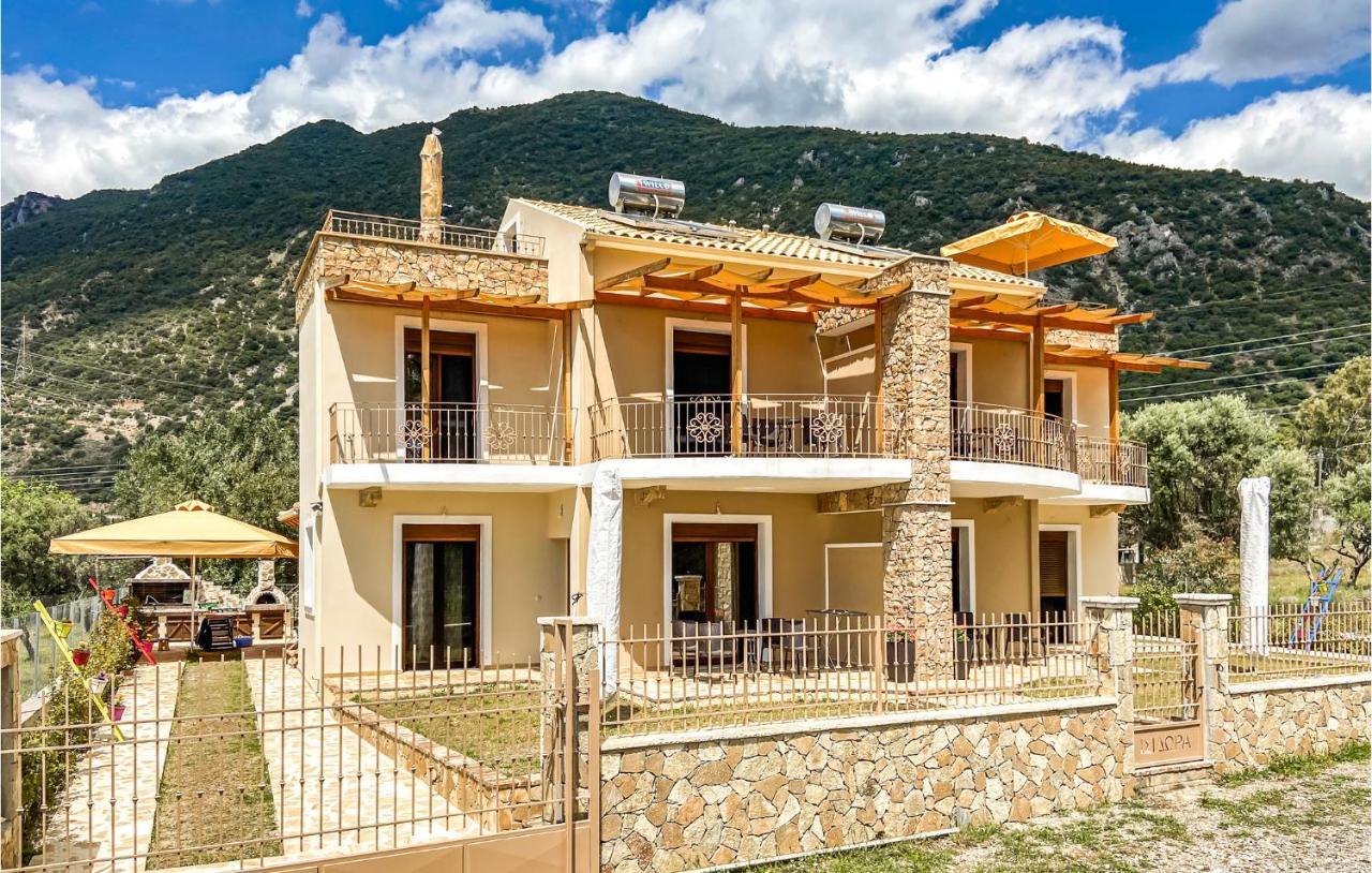 Lovely Apartment In Nafpaktos Zimmer foto